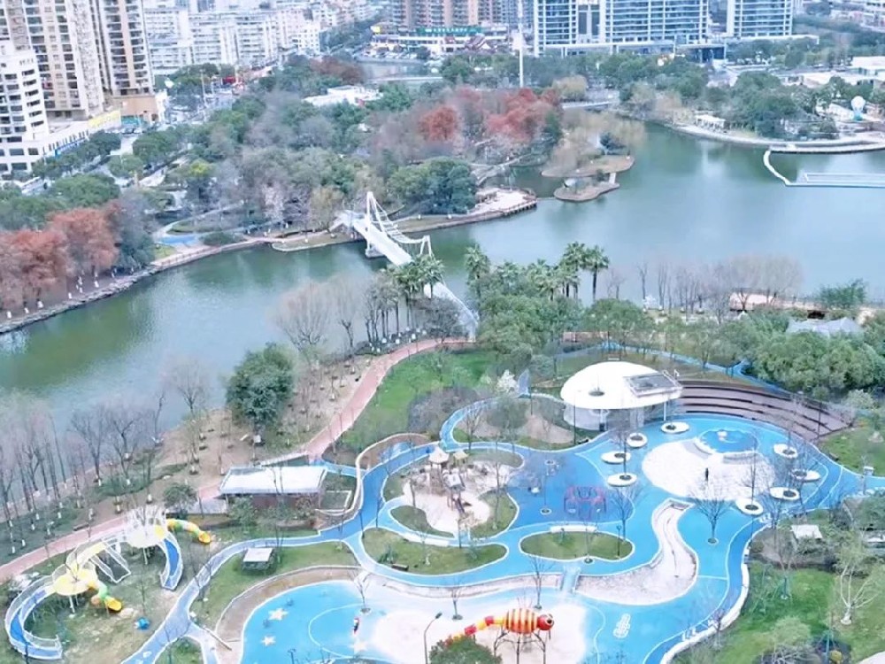 The Children's Amusement Park in Yueqing City Center, Zhejia···